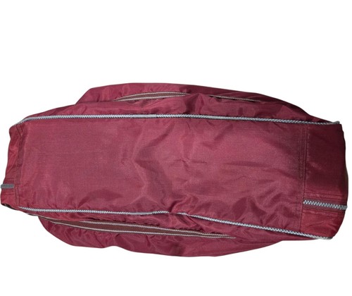 Gloria Vanderbilt Nylon Weekender Large Burgundy Duffle Bag Lightweight Carry-on - Picture 3 of 9