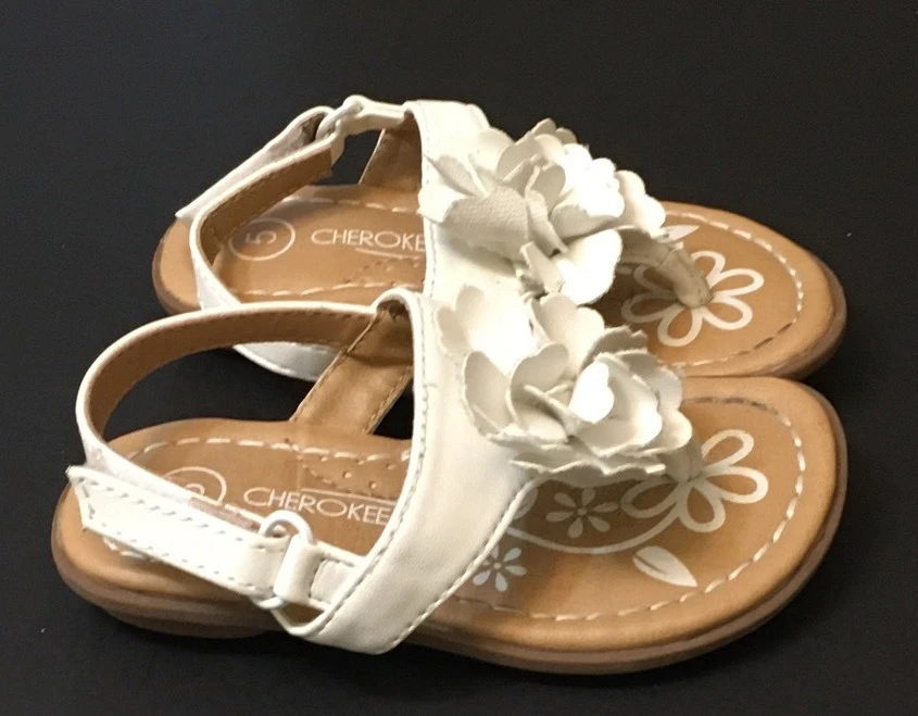 Sandálias tanga de couro branco sintético Cherokee Jess infantil com detalhe de flor 5  - Imagem 3 de 4