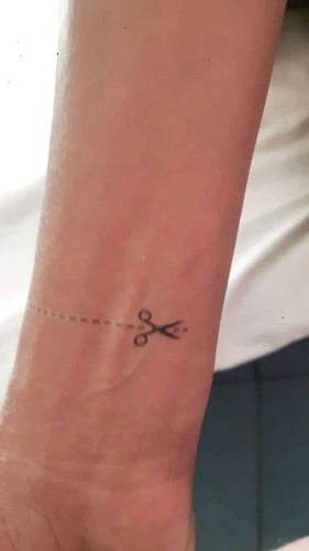 2 Tatuaggi Finti Temporanei Trasferimento Vestito Fantasia Tatuaggio Calza Riempitivo Halloween - Foto 56 di 60
