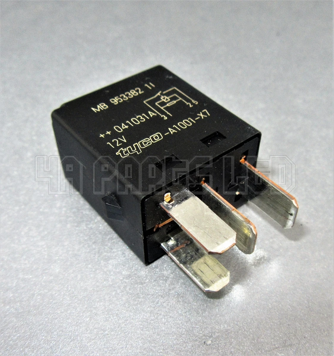 Volvo S80 S60 V70 S40 V40 850 Black Relay MB 95338211 Siemens 