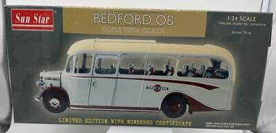 Sunstar 1/24 Scale Diecast 5006 - 1949 Bedford OB Duple Vista JUO 608 Grey Cars