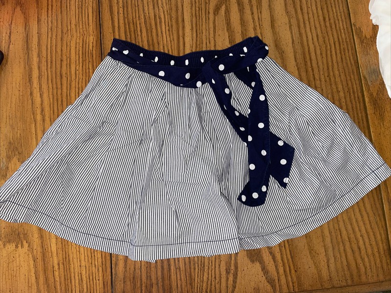 Girls OshKosh Skirt, size 7
