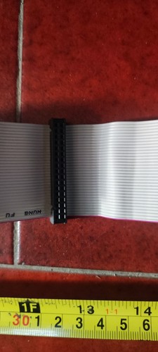 Cavo flat per Floppy Disk Drive da 3,5'' con clip- 55 cm - Foto 2 di 4