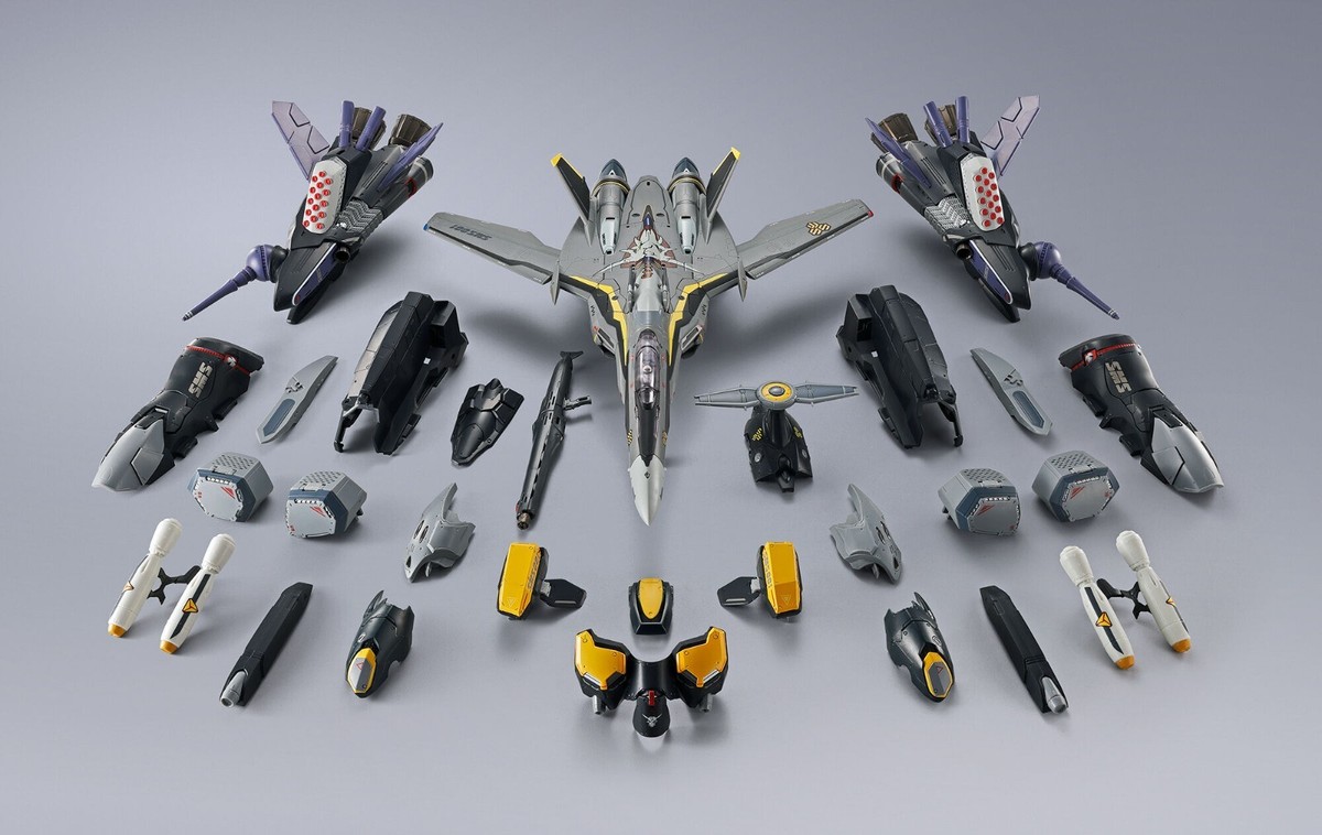 Bandai DX Chogokin VF-25S Armored Messiah Valkyrie (Ozma Lee