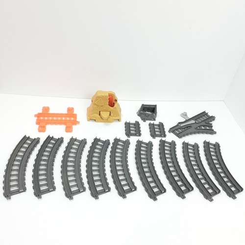 Thomas & Friends TrackMaster Lava Falls Expansion Pack Set Tracks NO TRAIN - Picture 2 of 12