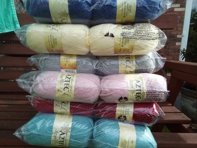 James C Brett Laine Tricot Aztec Aran 10% Alpaga Lot 5x100g - Photo 1/4