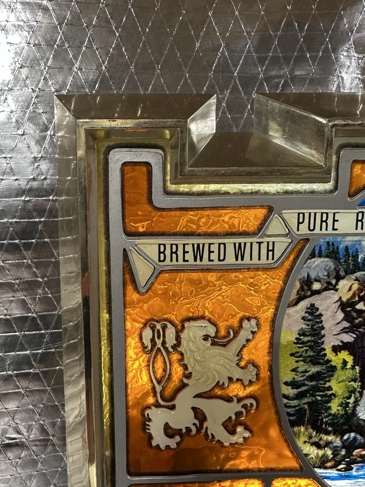 Vintage 1970s Coors Waterfall Shield Lighted Beer Sign - Image 2 of 4