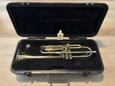 Bundy (Selmer) Student Trumpet Director With Mouthpiece and Case