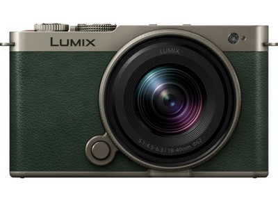 Panasonic LUMIX S9 N Kit 18-40mm Titanium Gold x Dark Olive