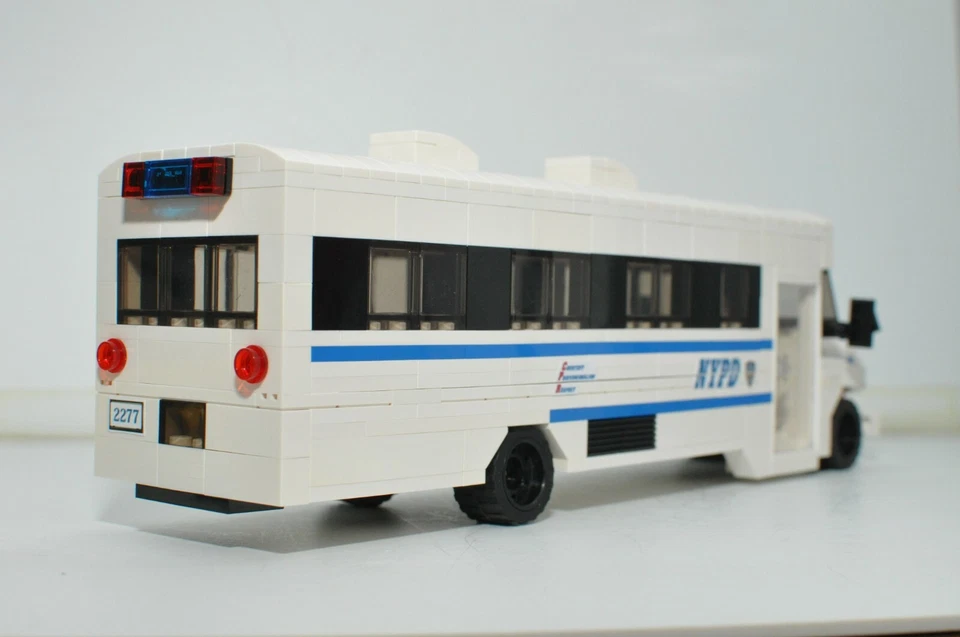 Autobús de la prisión de la ciudad American Thin Blue Line Modelo personalizado compatible con ladrillos LEGO® Foto 3 de 4