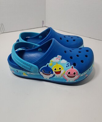 Crocs Kids Classic Baby Shark Clog Size