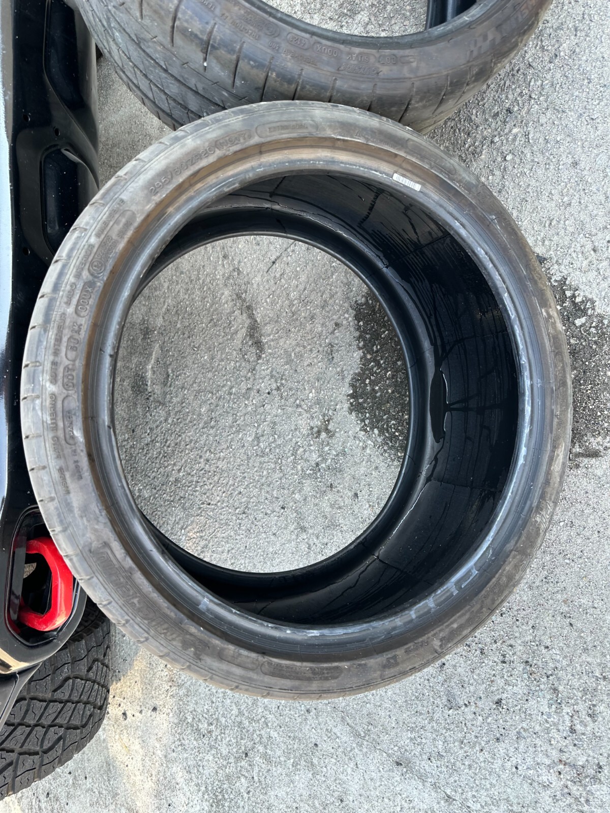 Pneu Usagé MICHELIN PILOT SUPER SPORT 295/30 R20 101Y - 75% D'usure - DOT 2016 - Estival