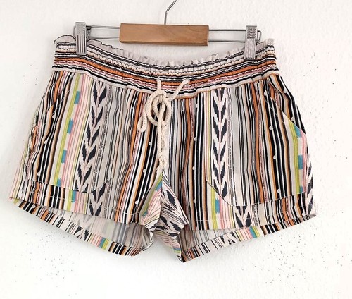 Kiss and Cry Women's Multicolor Multipattern Linen Blend Shorts Size Medium