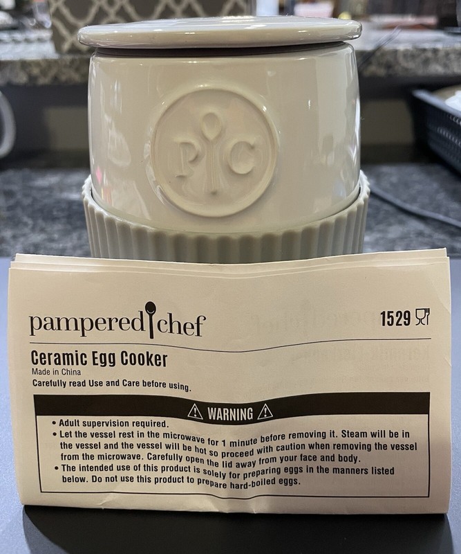 Pampered Chef Ceramic Egg Cooker with Instructions