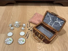 Vintage Reutter Porzellan Germany Wildflowers Child's Tea Set Basket Doll Sized