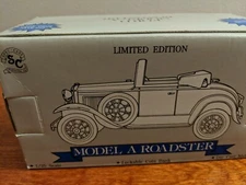 Spec-Cast Model A Roadster Bank 1992 Toy Farmer Zeke #1532 1/25 Scale