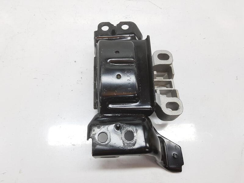 2Q0199555BL engine mounting bracket lh for AUDI A1 SPORTBACK 2018  