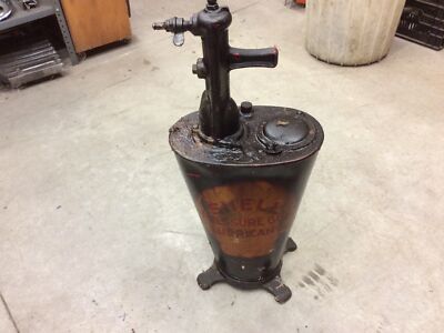 Vintage Shell Volume Grease Pump.