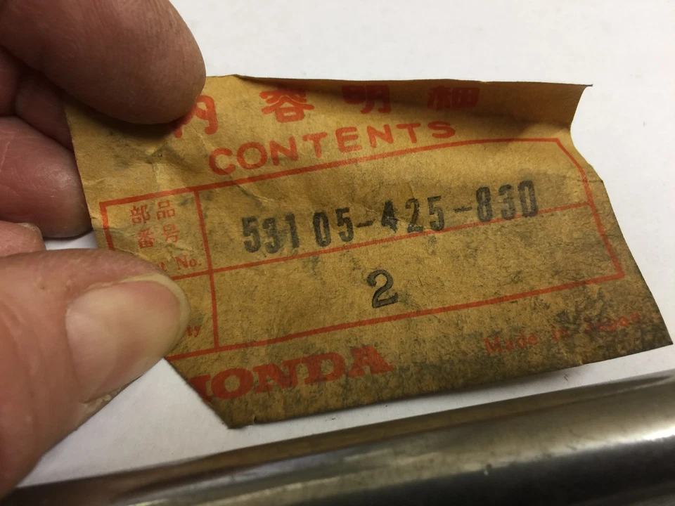 NUEVO COMO NUEVO FABRICANTE ORIGINAL HONDA 1980-85 CB750K/C/F CB650 VT750 MANILLAR PESOS 53105-425-830 Foto 2 de 4