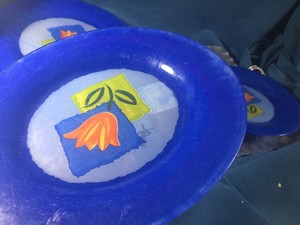 To Advise 13 Pc Arcoroc France Matys Blue Painted Glass Dinner Salad Plate Bowl Tulip Popular Www Crystalglass Ca