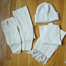WINTER WHITE HAT SCARF LEG WARMER ENSEMBLE POPCORN STITCH