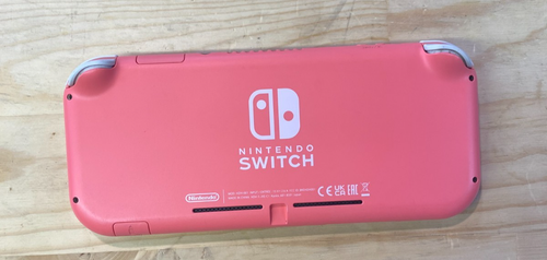 Nintendo Switch Portatile Lite HDH-001 Rosa Corallo con Caricatore COMPLETAMENTE TESTATO - Foto 3 di 4