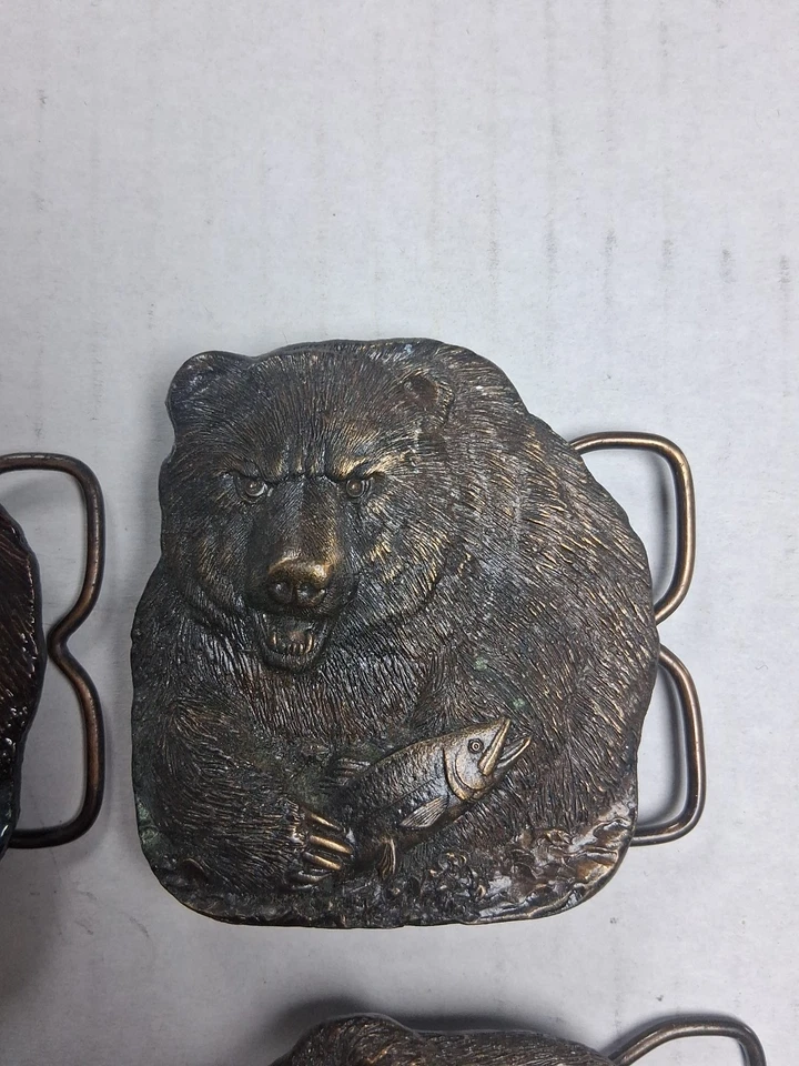 Lote De 4 Vintage Bergamota Latón 1978 Oso Pardo Salmón Cinturón Hebilla Metal EE. UU. Foto 3 de 4