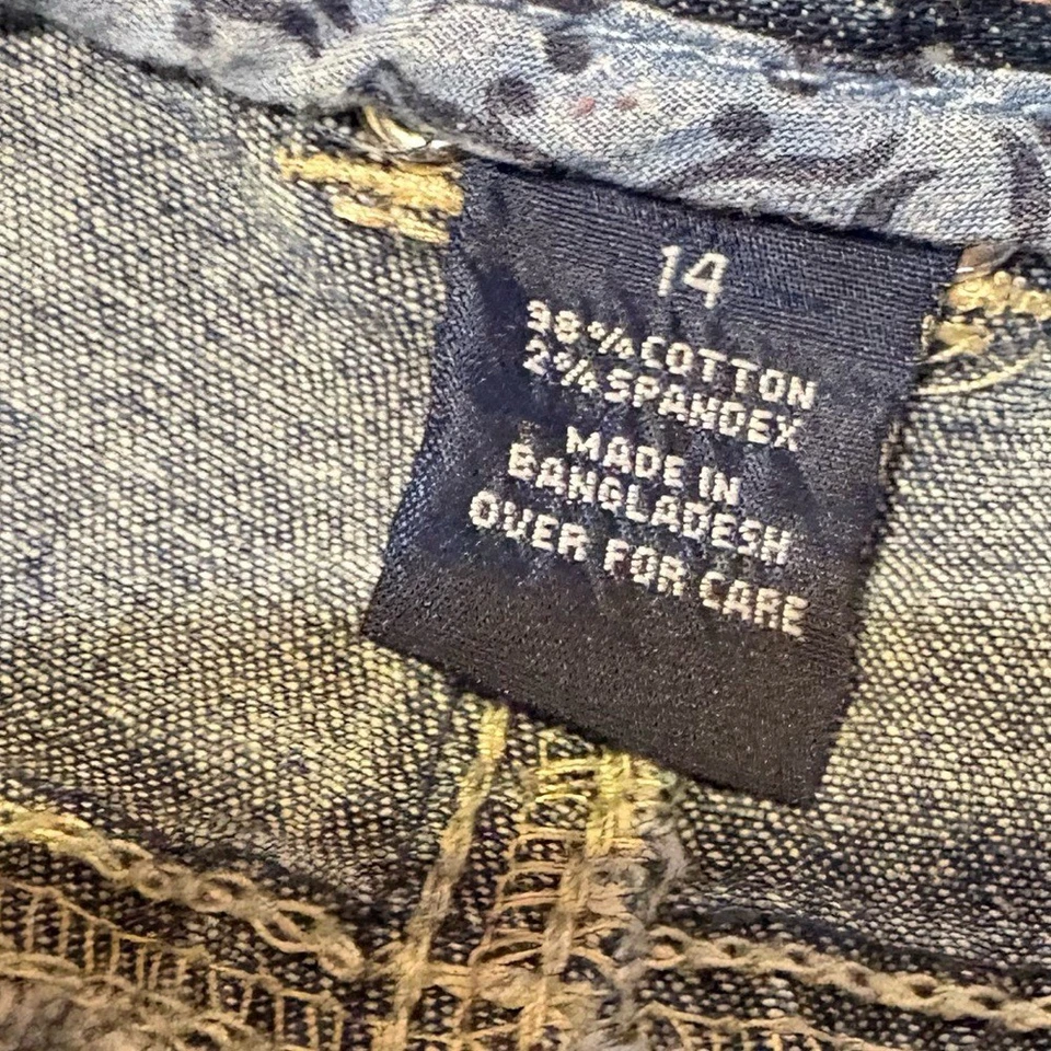 Amethyst jean button fly shorts 14 - Image 4 of 4