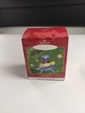 Hallmark Keepsake Ornament Robot Parade UFO SPACE BOT 2001