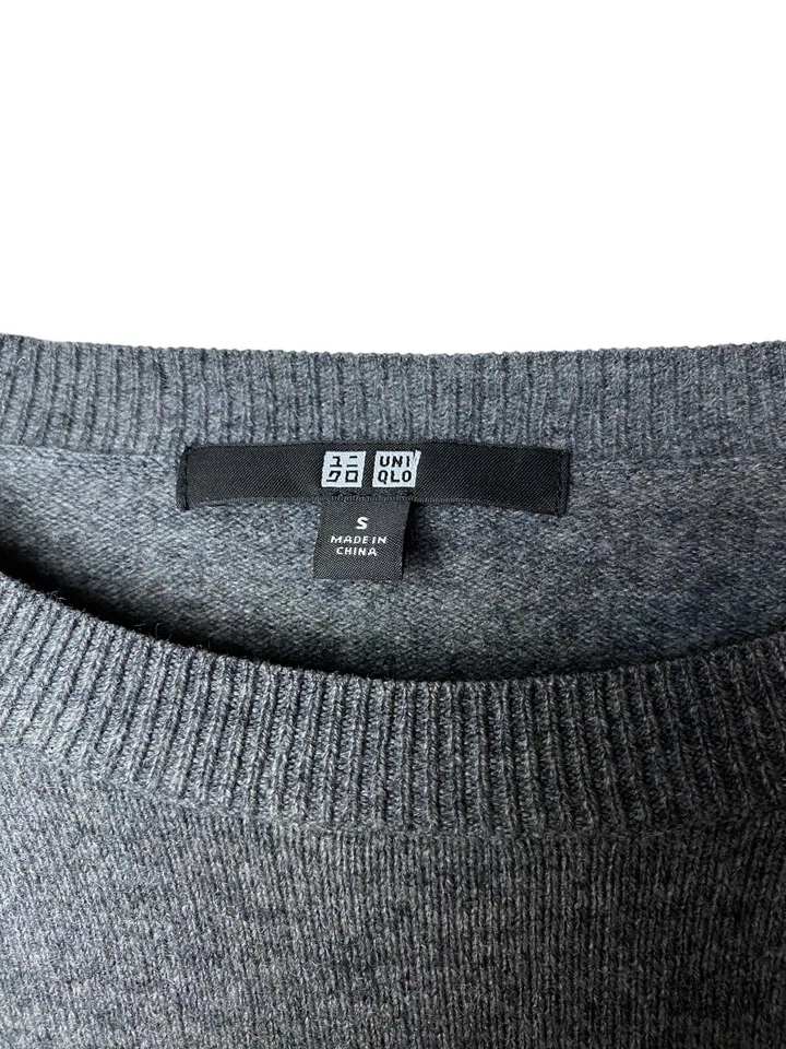 UNIQLO 100% Cashmere Sweater Women's Small Gray Crewneck Soft Knit Pullover Cozy - Image 2 of 4