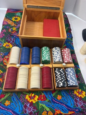 Vintage Clay Poker Chips 100pc Wood Box Case +175pc Red White Blue Plastic Chips