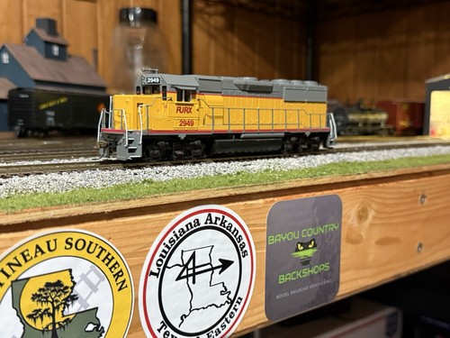 Equipado Athearn RTR GP50 FURX 2949 DCC | Condition: Used