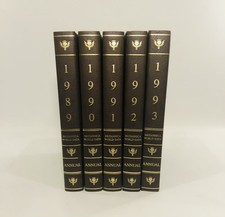 Encyclopedia Britannica Annuals, 1989-1993, Lot Of 5