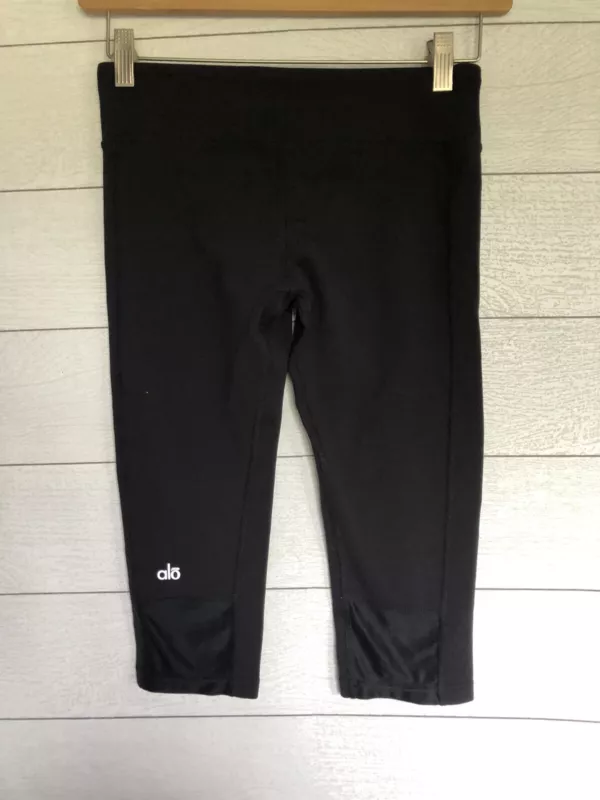 alo-yoga yoga crop moto leggings