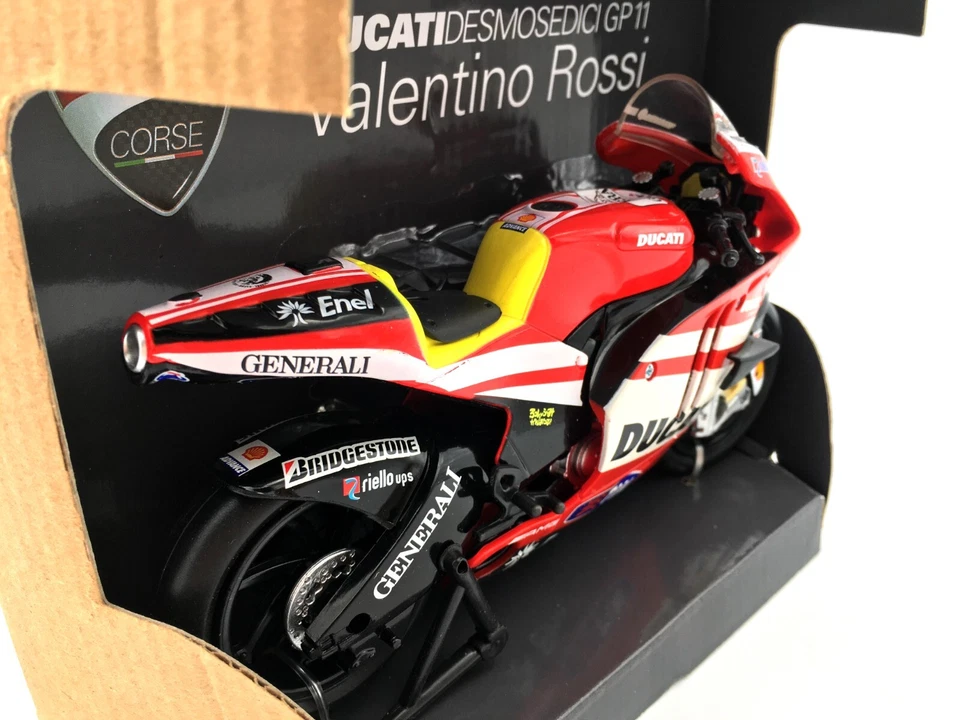 01:12 New Ray	-  Ducati	- Ducati Desmosedici GP11 -  57063 - Bild 4 von 4