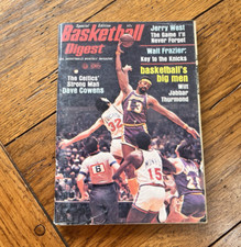 VINTAGE 1974 WILT CHAMBERLAIN NBA BASKETBALL DIGEST LOS ANGELES LAKERS