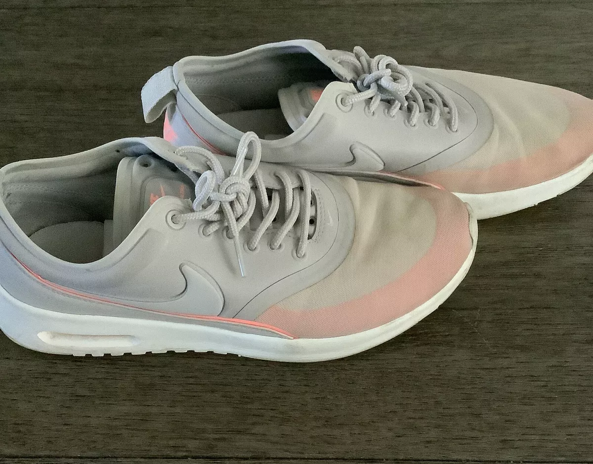 Nike air max thea grey best sale pink