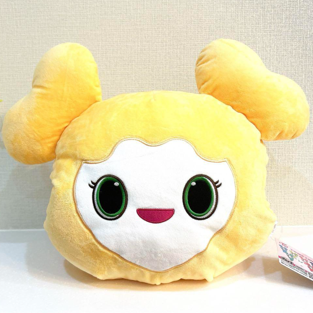 TWICE LOVELYS クッション