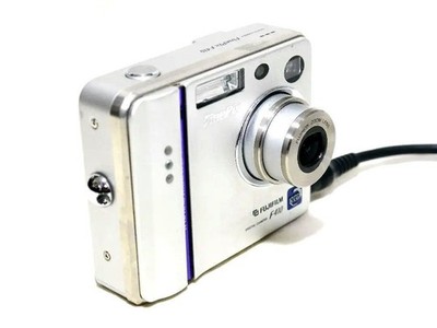 FUJIFILM FinePix F410 Compact Digital Camera 3.1MP Silver Tested