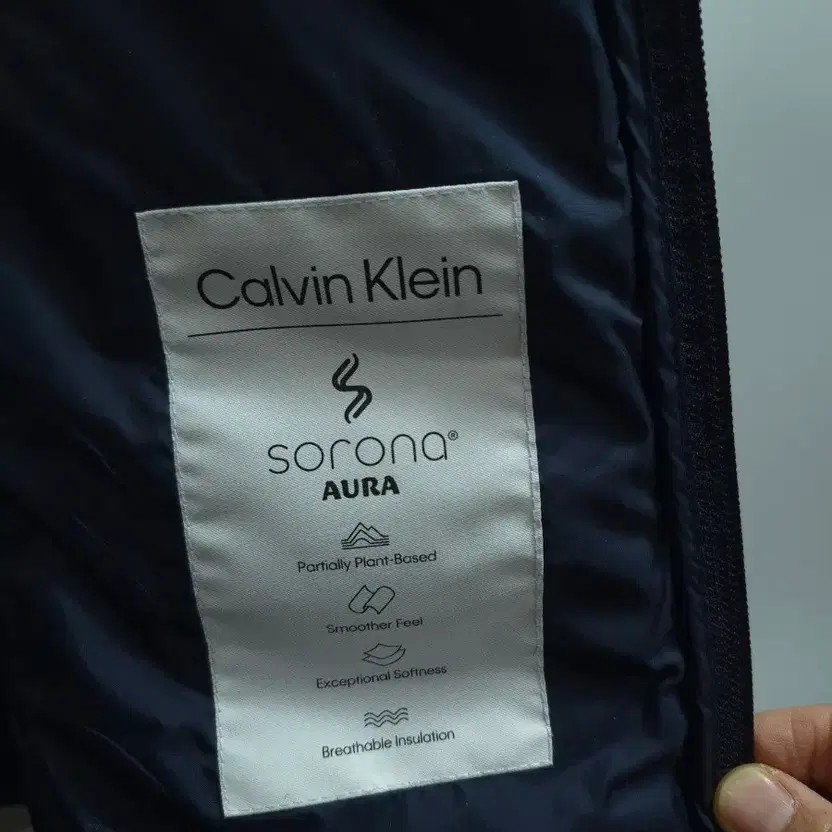 Calvin Klein Women's Sonora Padded Vest - Navy, Size 4.5 thumbnail 5