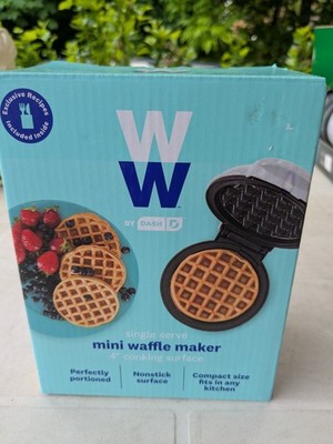 Dash WW Mini Single Serve Waffle Maker 4in Round Non-Stick 350W White
