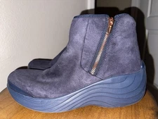 Bzees Black Zipper Wedge Bootie Zora Women Size 10 Wide