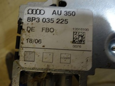 AUDIO VERSTÄRKER Audi A3 (8P1) Hatchback 3-drs 2.0 TDI DPF (BMM) 8E0035456D