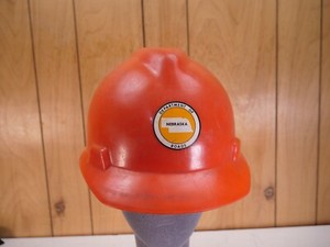 VINTAGE NEBRASKA DEPARTMENT OF ROADS INSULATED HARD HAT