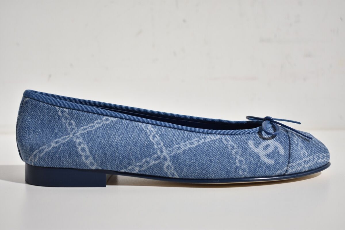 Chanel 23A Printed Denim Blue White CC Logo Bow Tie Ballet Chanel 23A Printed Denim Blue White CC Logo Bow Tie Ballet