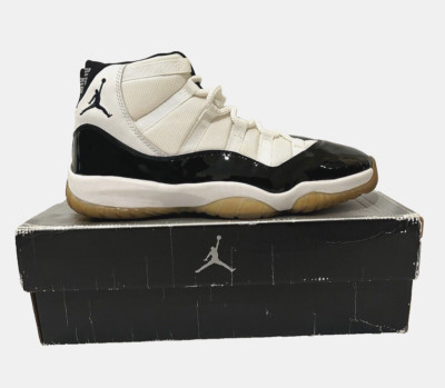 Air Jordan 11 Retro Concord (2000), Size 11, Never Worn, (VERY RARE)