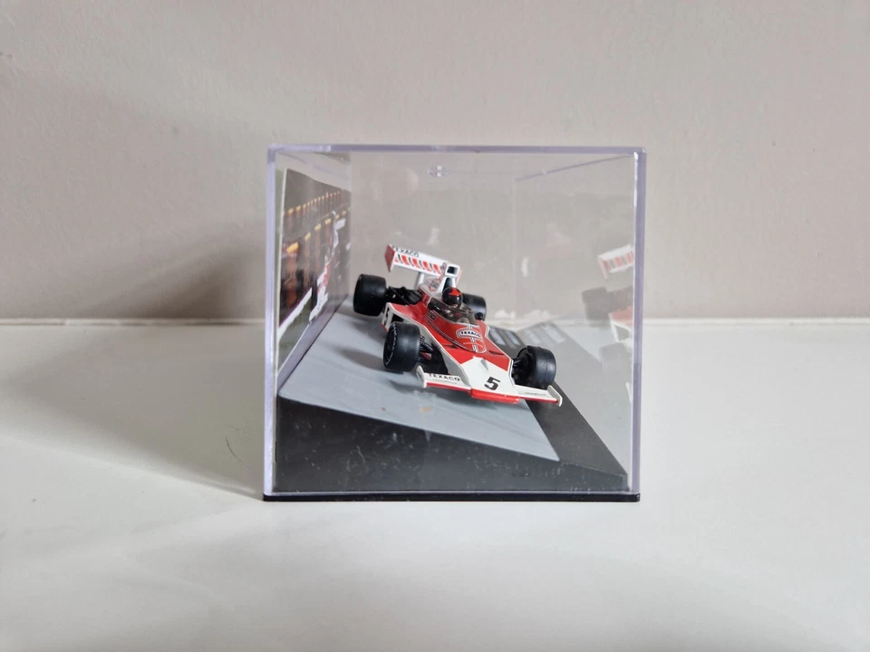 Altaya (IXO) 1/43 McLaren Ford M23 E. Fittipaldi - Campione del Mondo Gp Bras... - Immagine 2 di 4