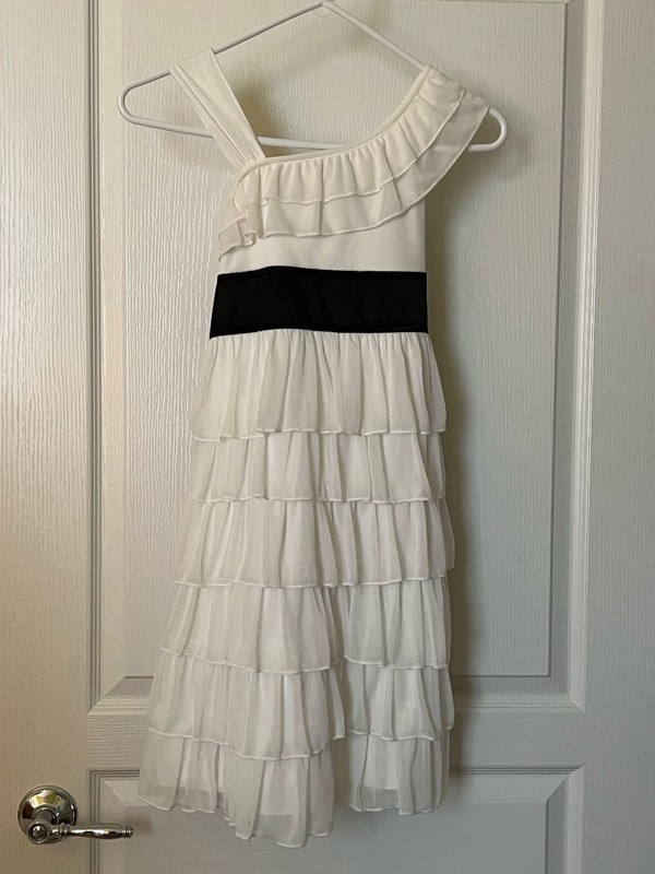 NWOT GIRL'S WHITE WITH BLACK SASH DRESSY DRESS - SIZE 10