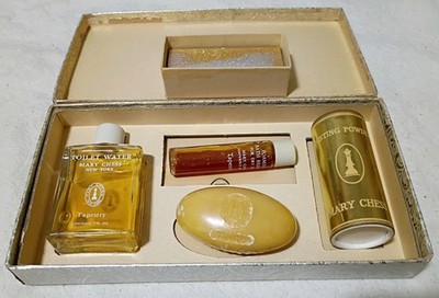 Vintage Mary Chess Week-Ender Toiletry Set D28