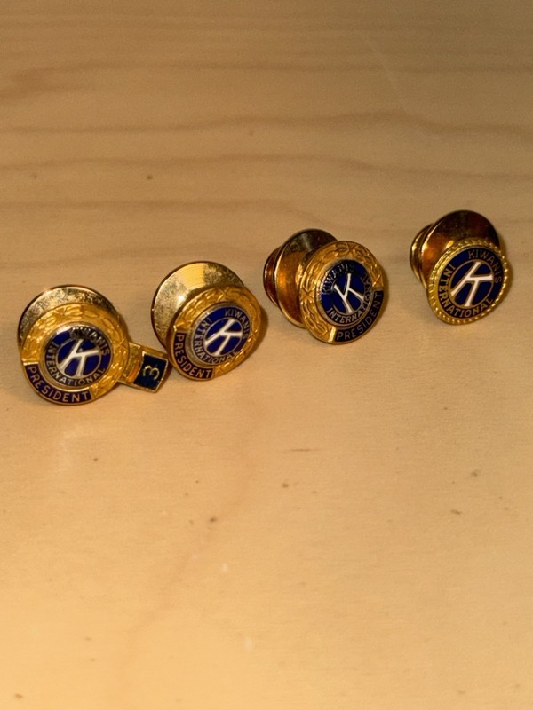 Vintage Kiwanis International President 1/10 10k GF Enamel Lapel Pins Leavens